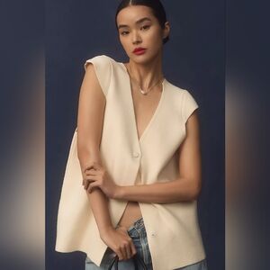 Elegant Cream Sleeveless Blazer Vest